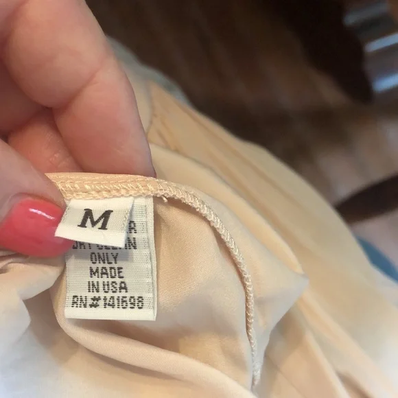 RAMY BROOK NEW YORK pastel pink top with beautiful full long sleeves. - Picture 4 of 9